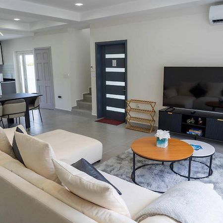 Spacious 3Br Home With Own Private Cozy Pool Koolbaai Exterior photo